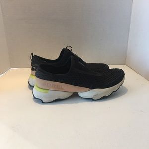 Sorel low top sneaker